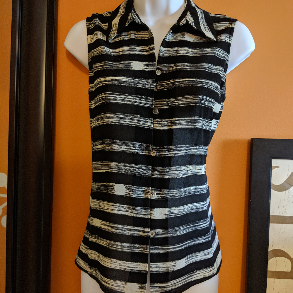 Liz Claiborne sleeveless blouse